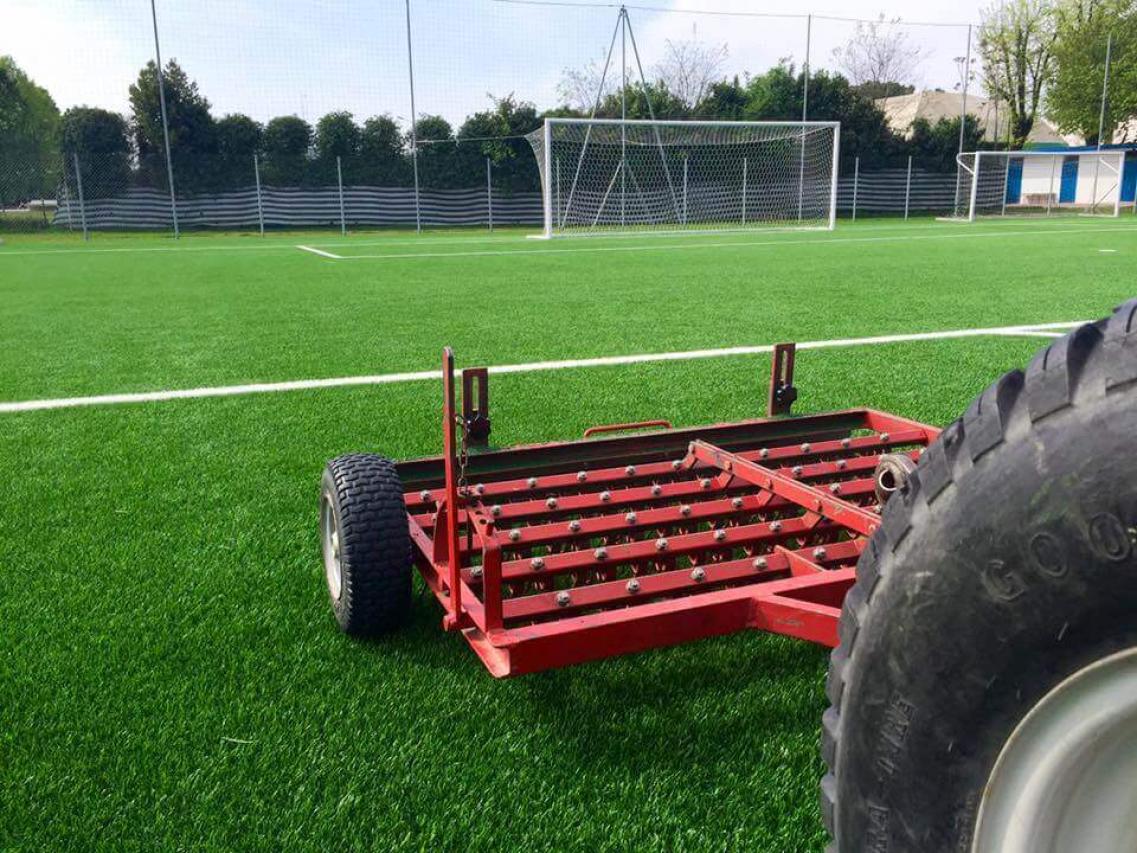 brescia-palazzolo-sull-oglio-allo-stadio-comunale-cresciuta-l-erba-sintetica_10