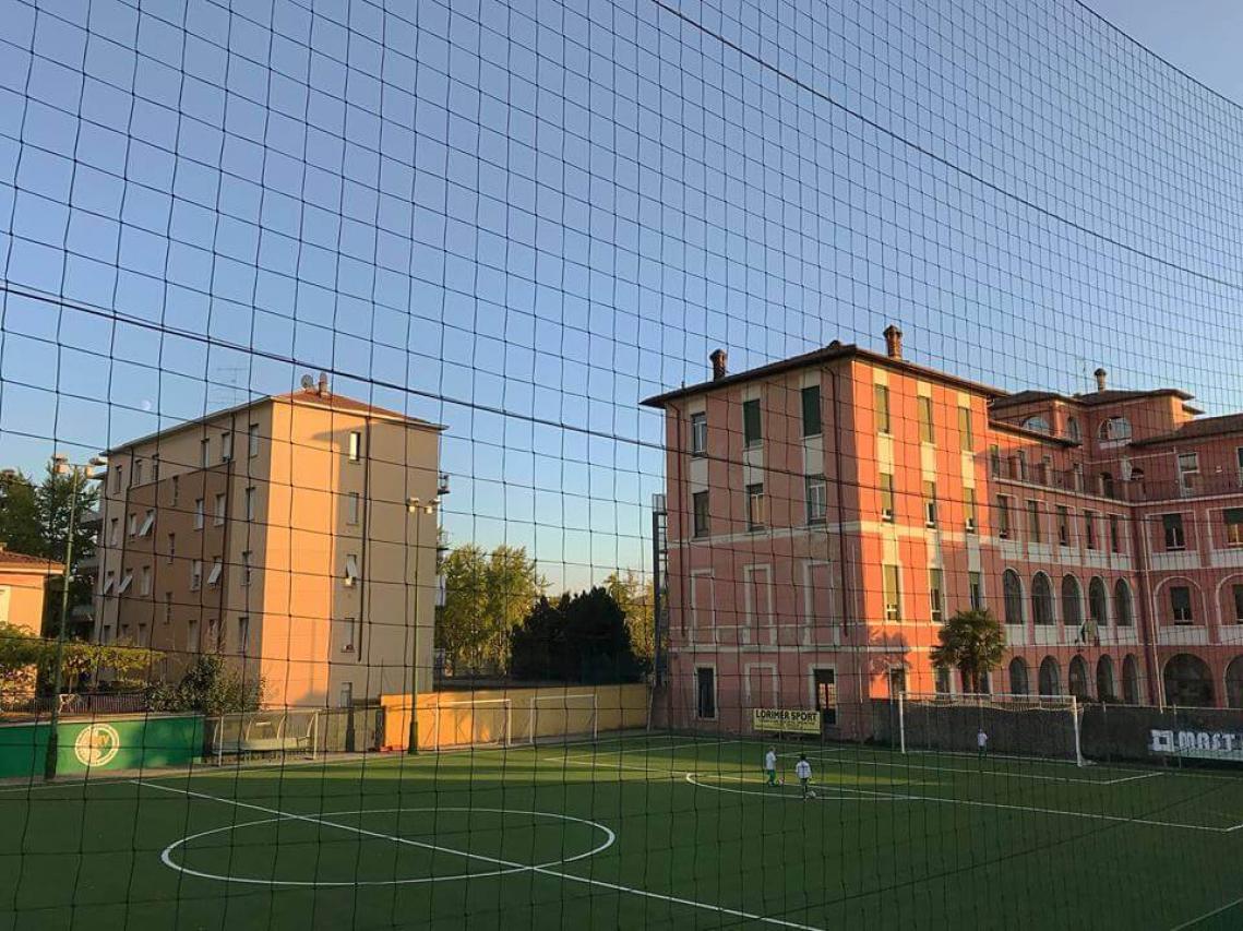 il-nuovo-campo-in-erba-sintetica-realizzato-mast-sport-a-brescia-per-la-parrocchia-di-santa-maria-vittoria_03