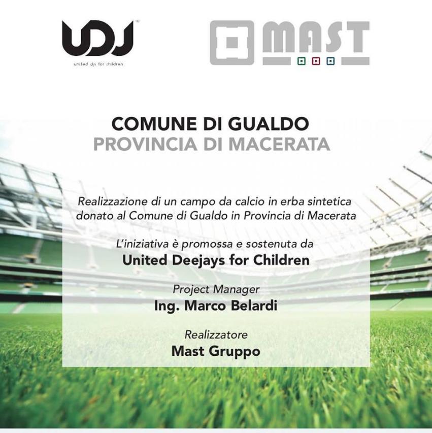 macerata-mast-sport-con-united-deejays-nel-paese-terremotato-di-gualdo-per-regalare-un-sorriso-ai-ragazzi-con-un-nuovissimo-campo-sintetico