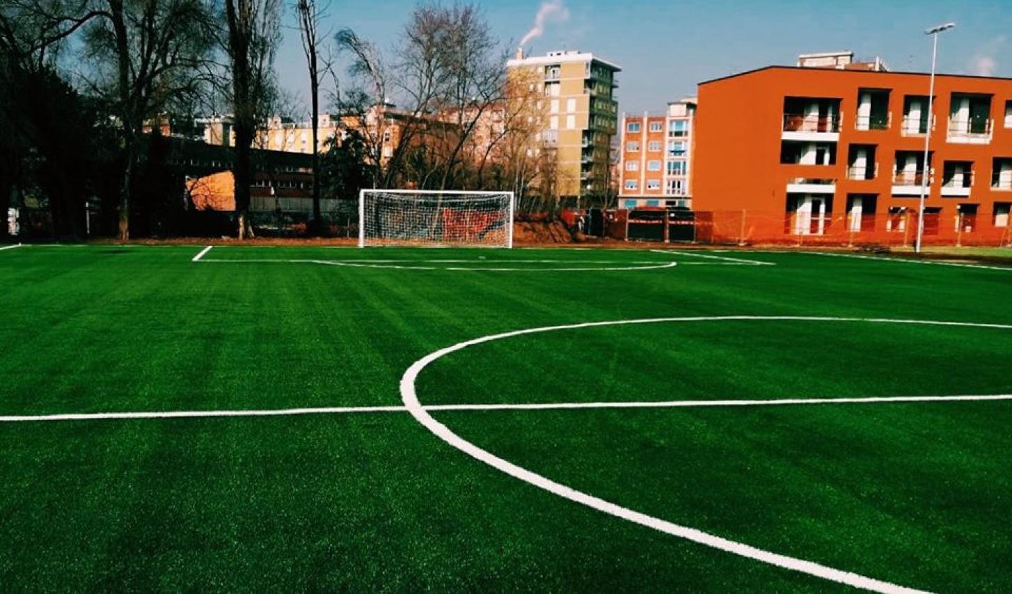 milano-il-campo-del-collegio-universitario