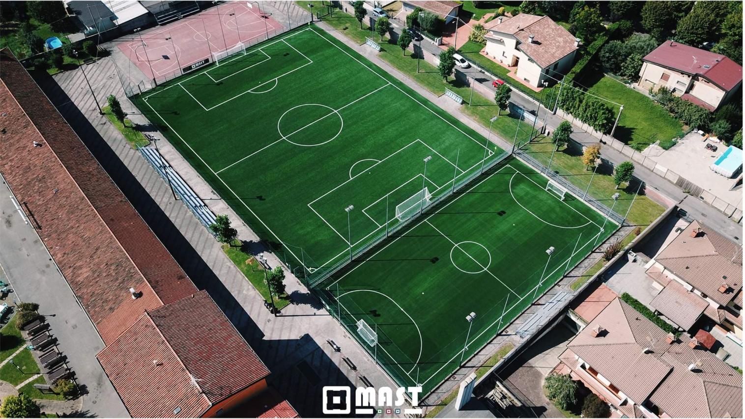 pontoglio-brescia-un-campo-a-11-suddiviso-in-due-meravigliose-superfici-minori